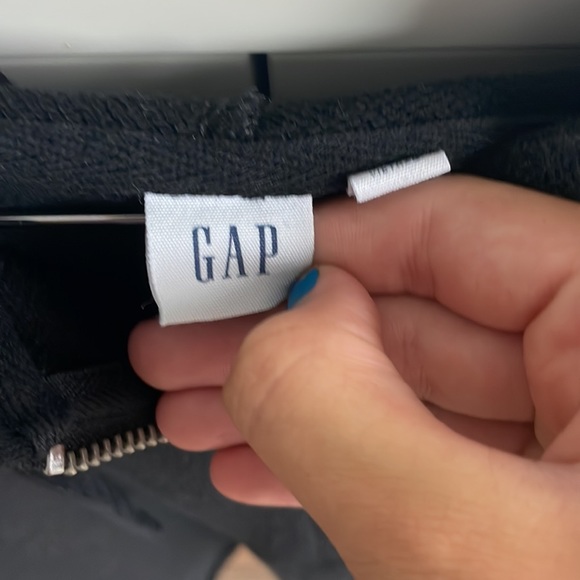 Gap sweater - Picture 3 of 3
